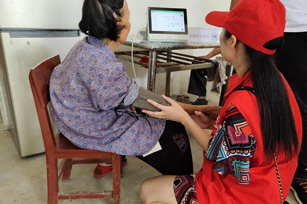 家醫(yī)簽約、入戶隨訪服務(wù)